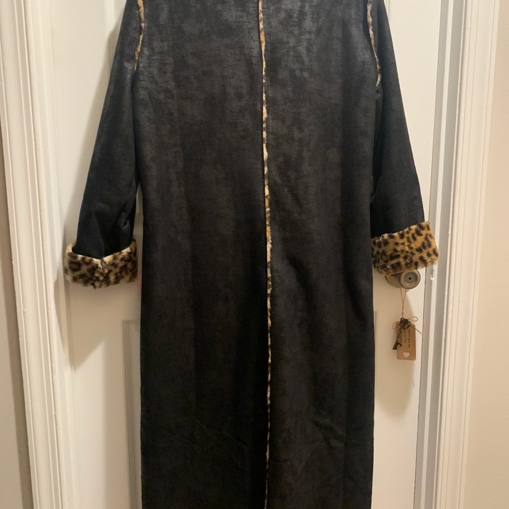 Black soft trench with leopard trim 2x - Picture 6 of 9